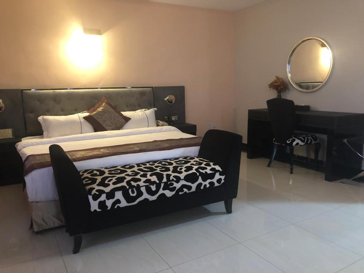 Sun Beach Hôtel Cotonou Exterior foto